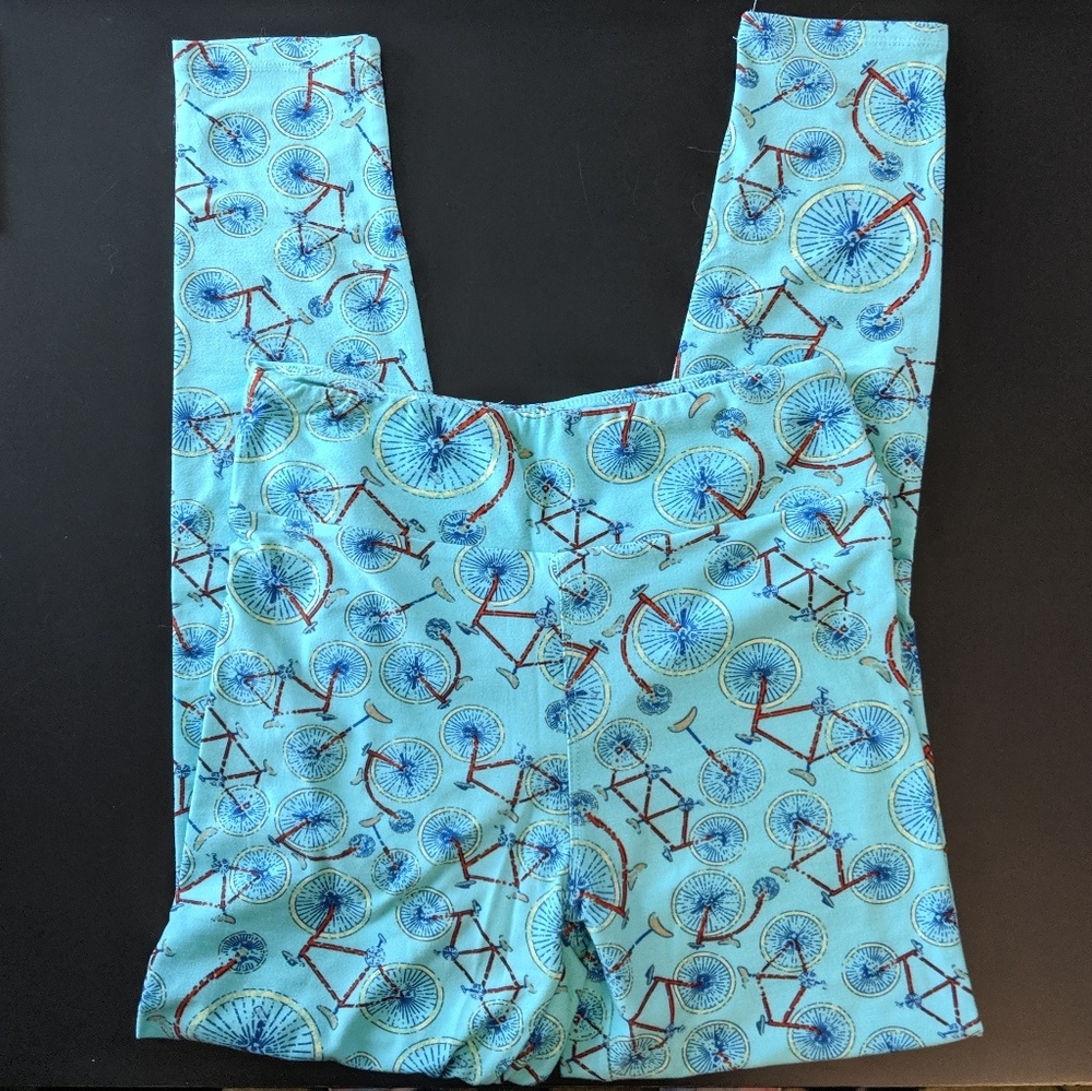 One size Lularoe bicycle print leggings